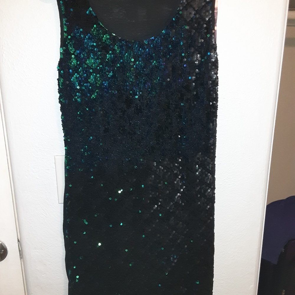 Black sequent dress